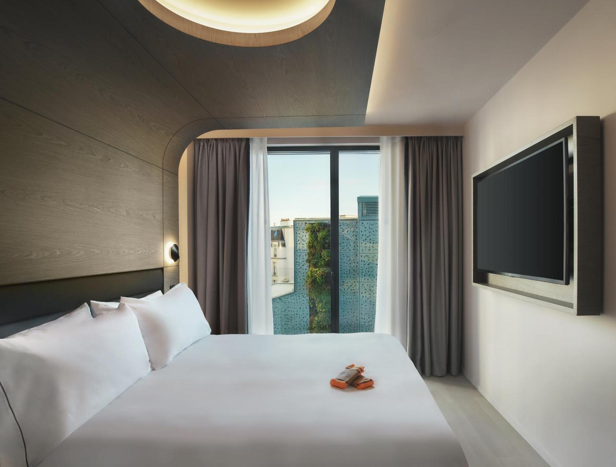 Canopy By Hilton Eiffel Tower Hotel 4*