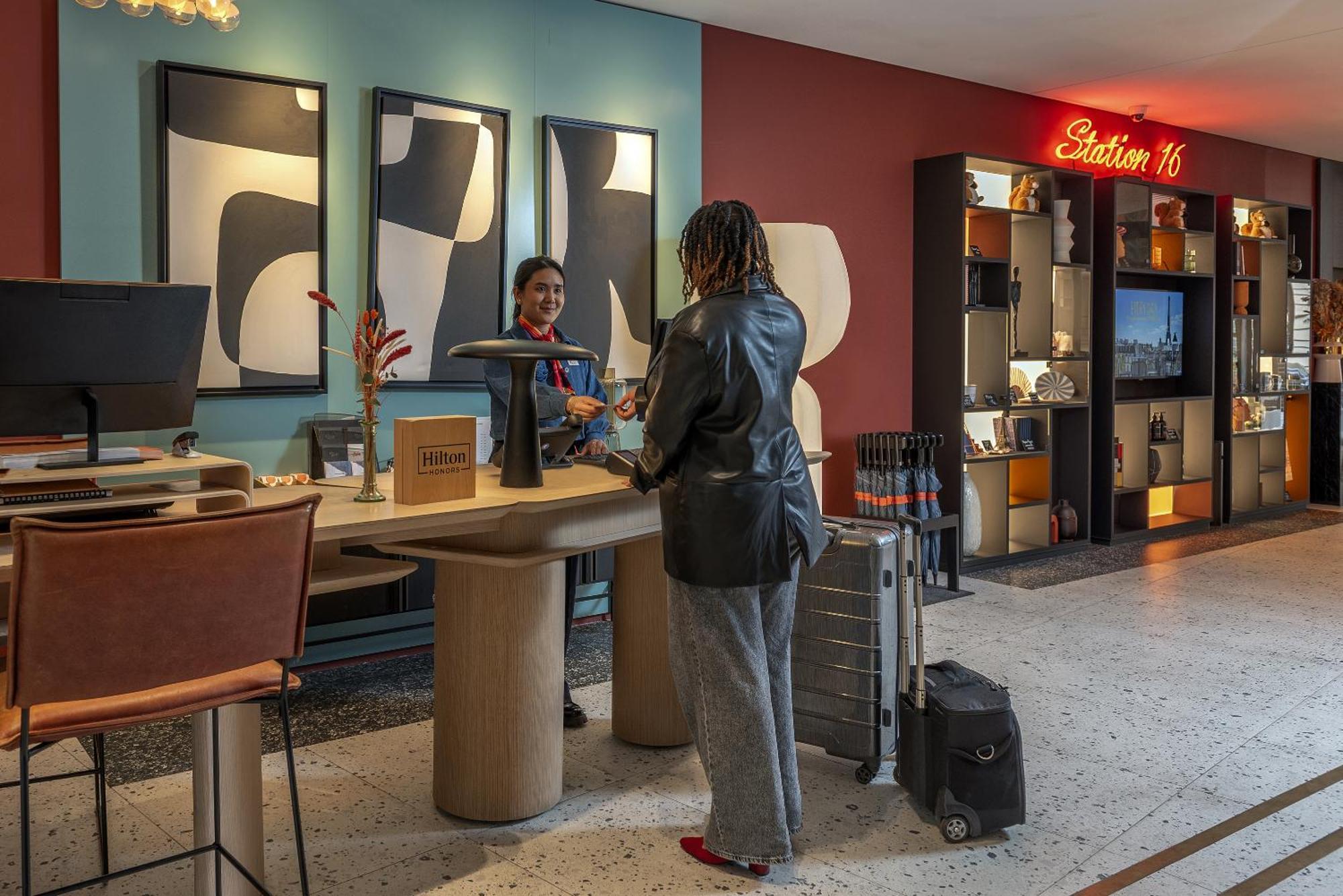 Hotel Canopy By Hilton Eiffel Tower Parigi