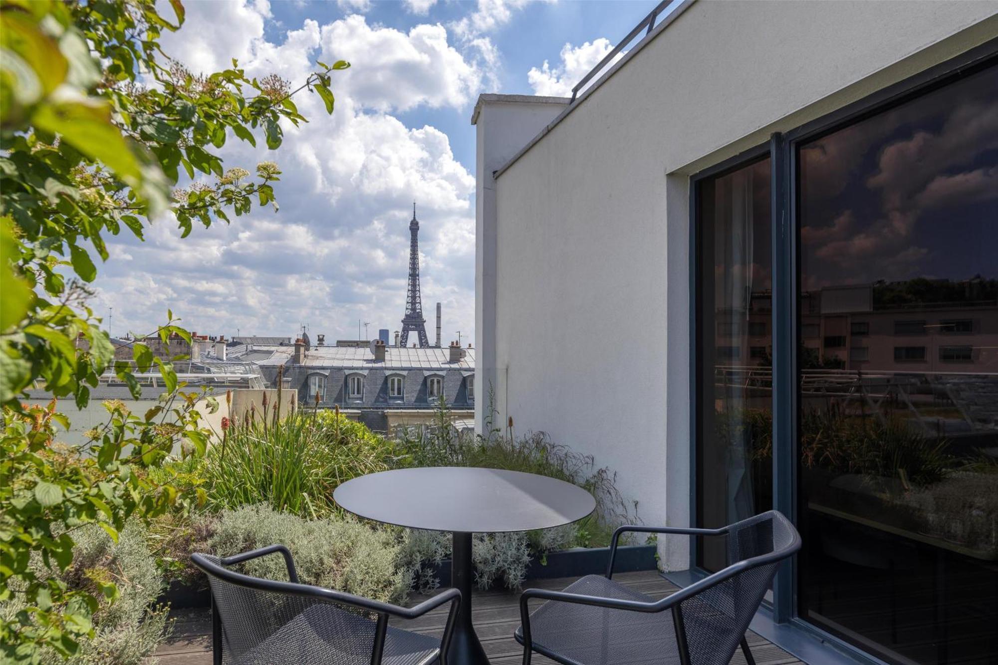 Canopy By Hilton Eiffel Tower Hotel Paris