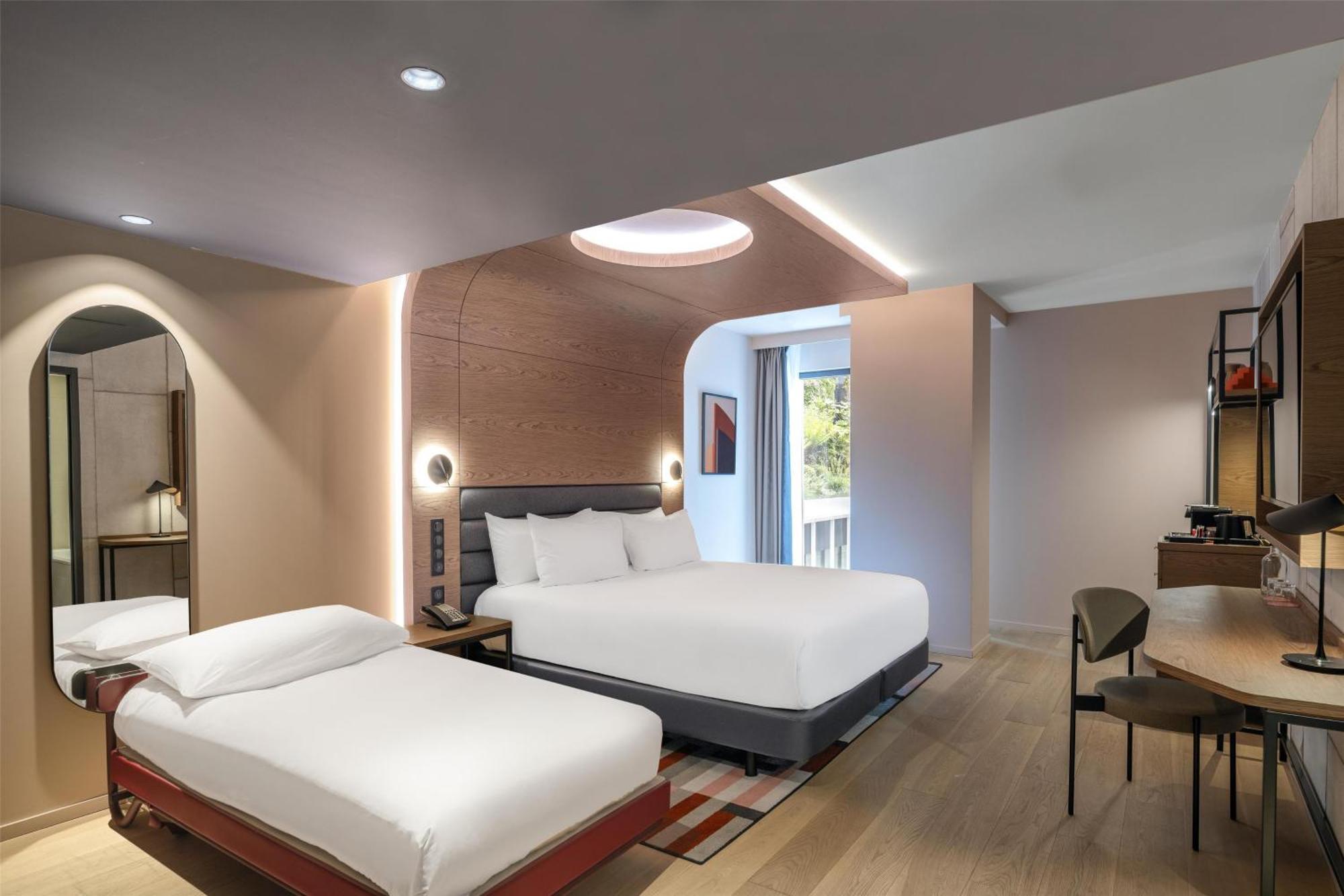 Canopy By Hilton Eiffel Tower Hotel Parigi