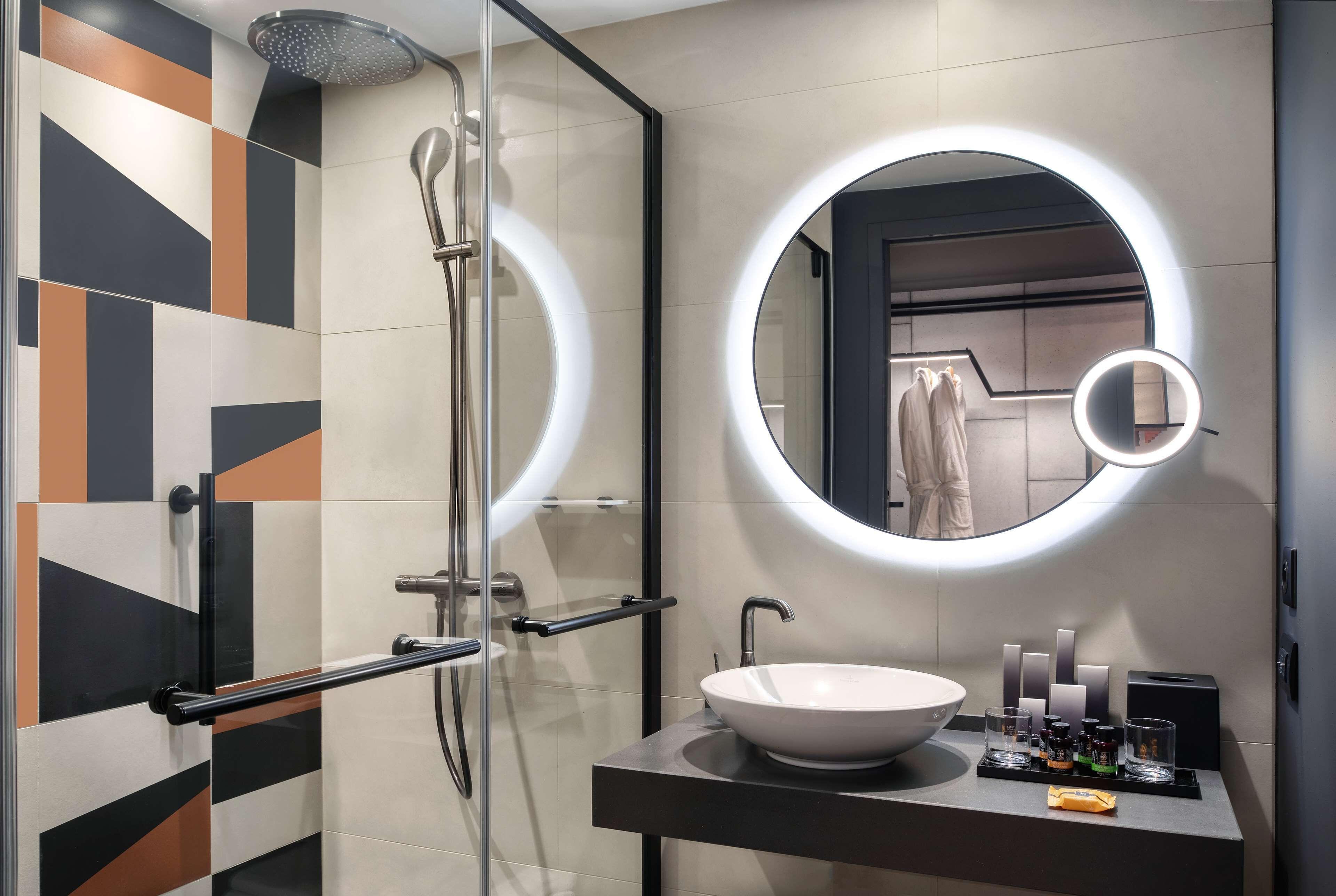 Canopy By Hilton Eiffel Tower Hotel Paris