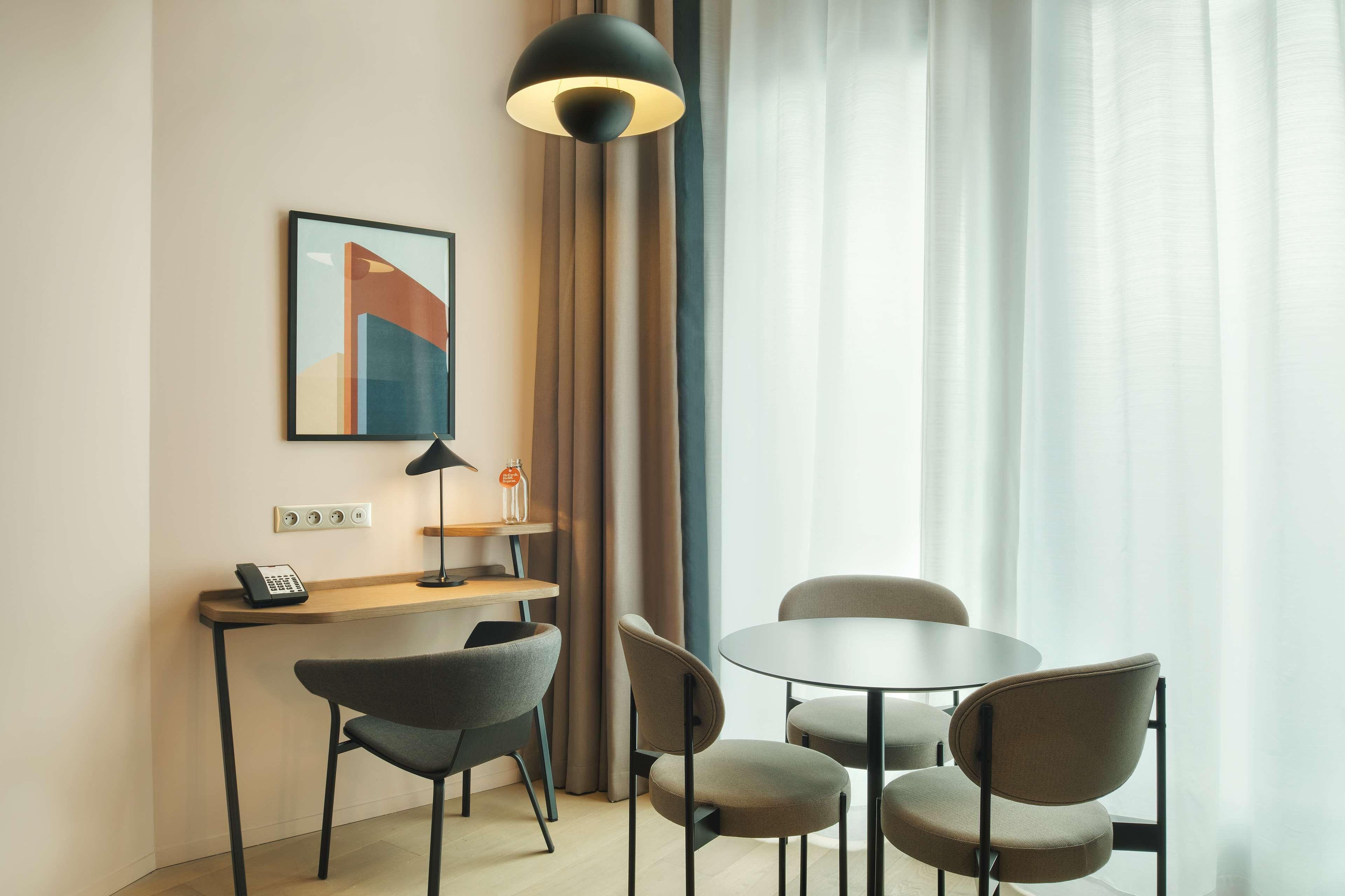 Hotel Canopy By Hilton Eiffel Tower Paris